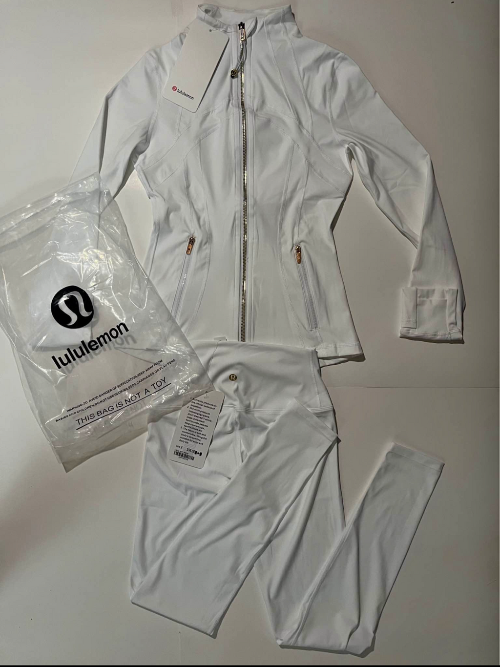 Lululemon-Inspired Activewear Set – Jacket & Leggings