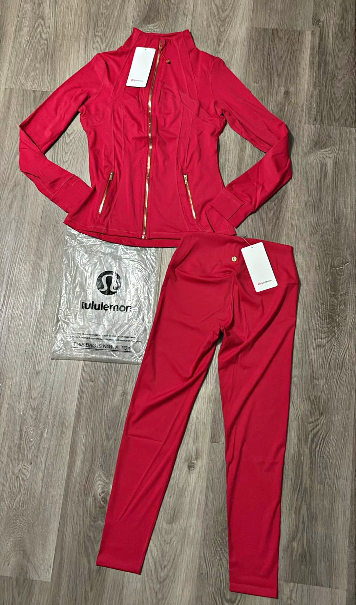 Lululemon-Inspired Activewear Set – Jacket & Leggings