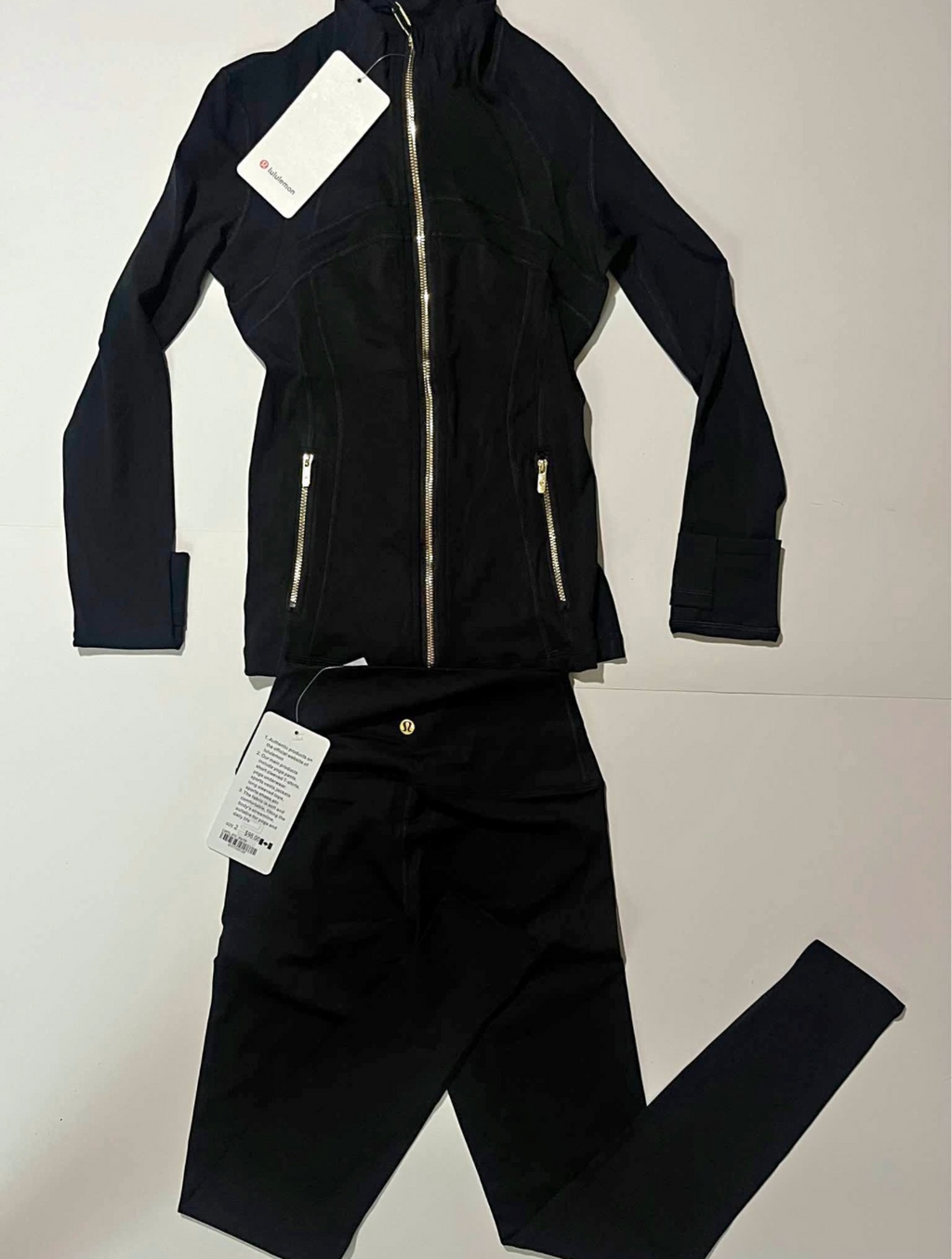Lululemon-Inspired Activewear Set – Jacket & Leggings